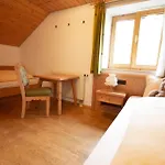 Gaestehaus Felder *